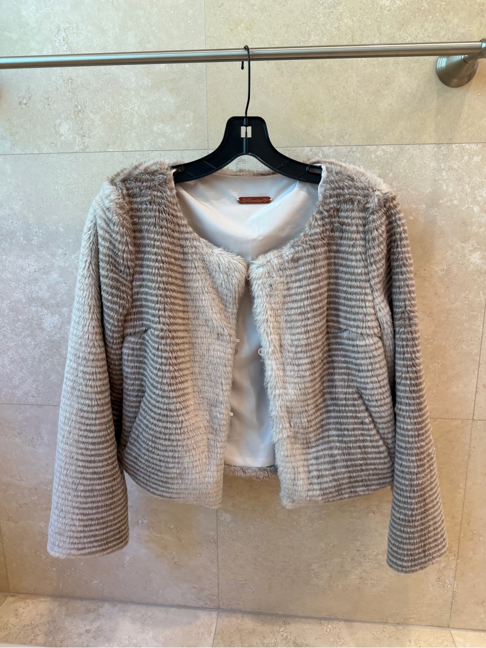 Women's Taupe Faux Fur Cropped Jacket